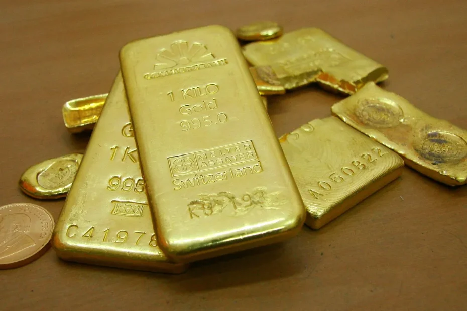الذهب هو عنصر كيميائي ينتمي إلى مجموعة الفلزات (المعادن) الانتقالية في الجدول الدوري.